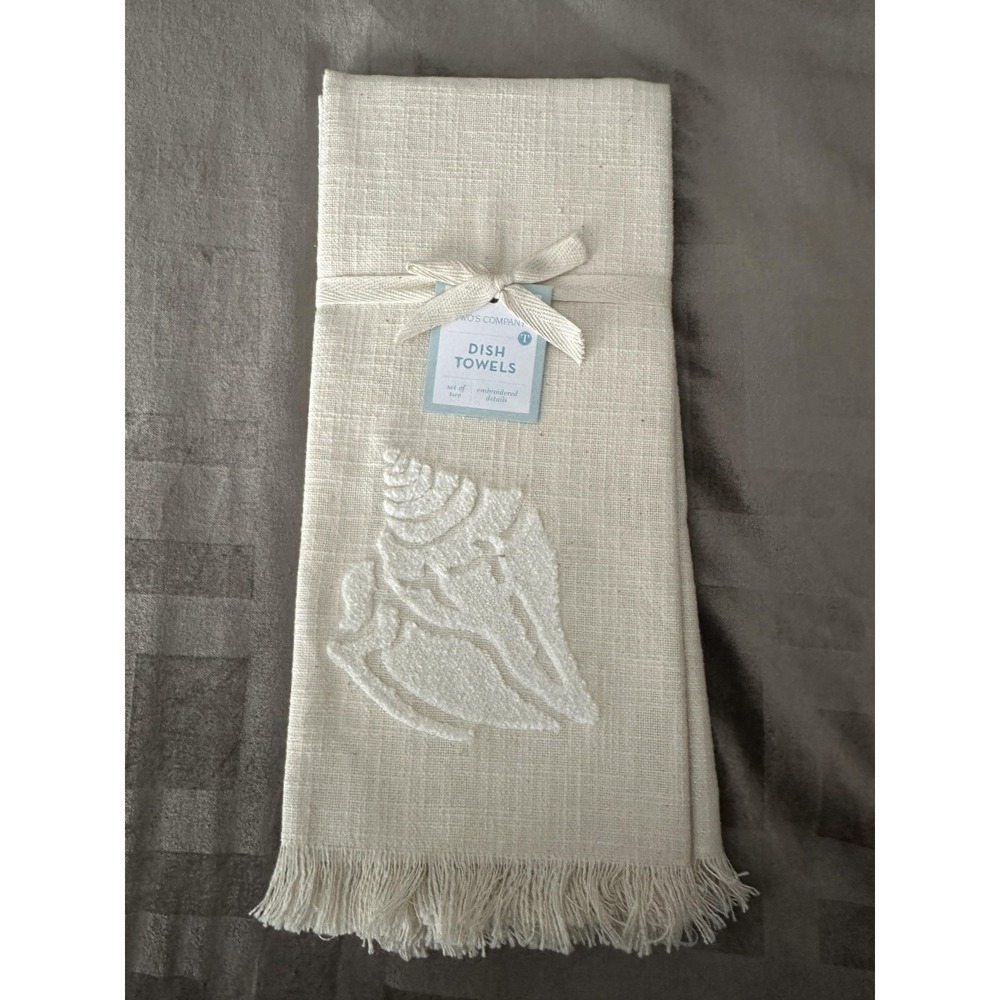 Two's Company Dish Towels Set Of 2 Beige Embroidered Seashell Coastal Nautical